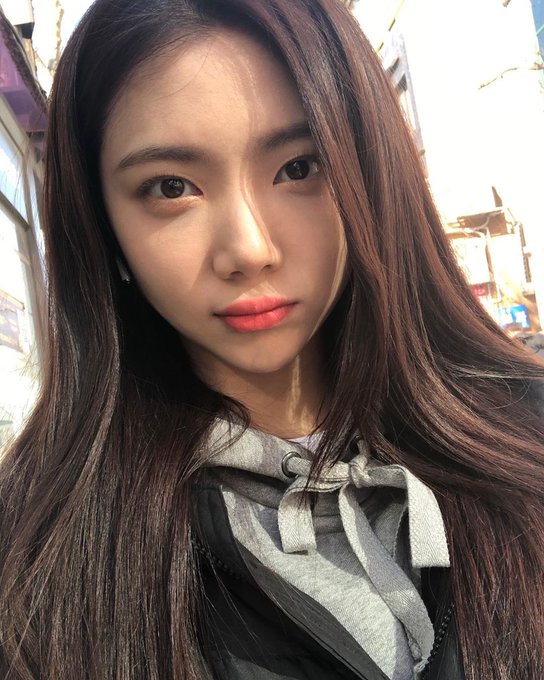 Liste Des Tweets 체인 쿵쿵 A Donne Le Hash Leekaeun 1 Whotwi Analyse Graphique Twitter