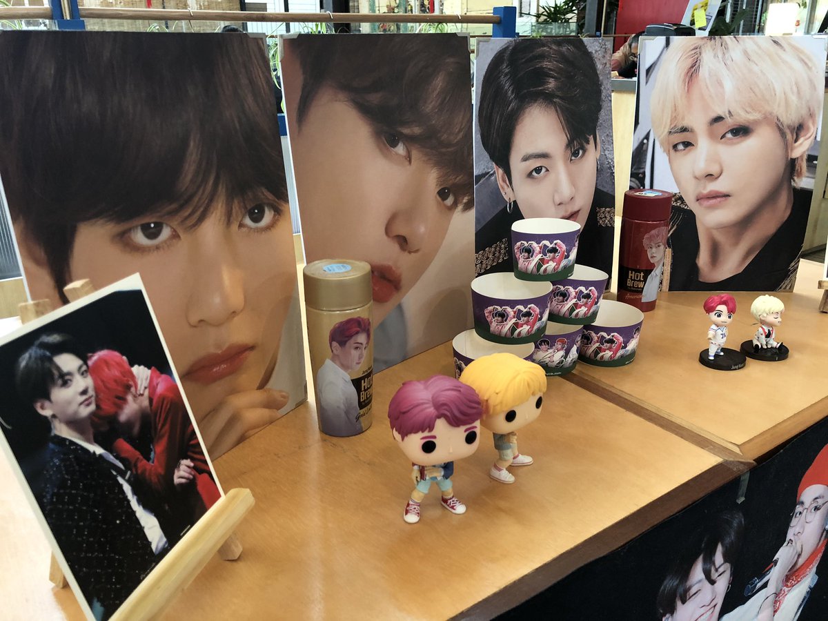 vnakoo's tweet photo. #TAEKOOKinMY decorations ๐ฏ๐ฐ https://t.co/Lx3ZKAULoQ