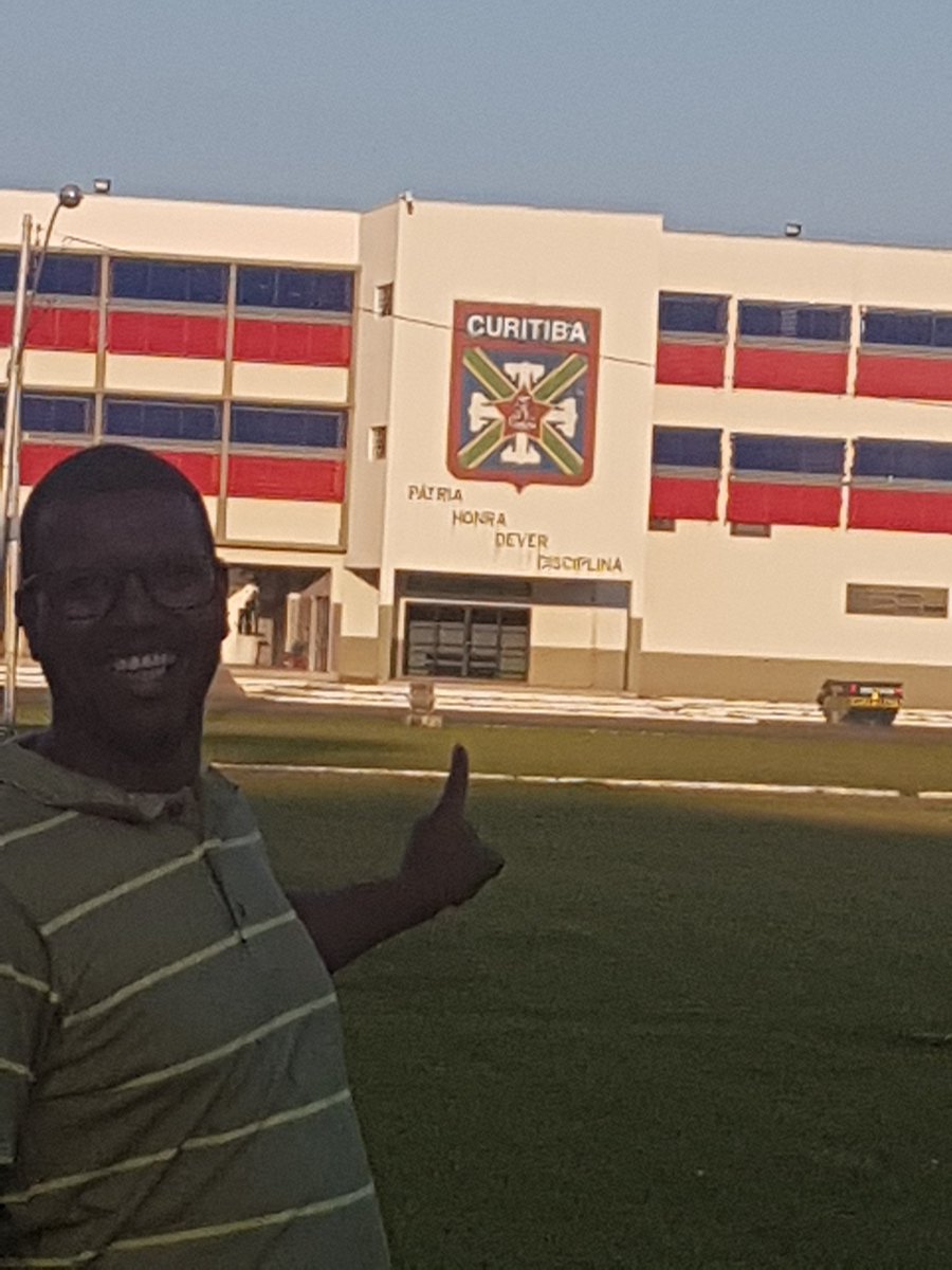 jadison_a's tweet image. Relembrando a adolescência e os melhores ensinamentos  que tive.Colegio militar de Curitiba, sobre  olhar de Curitiba  vamos  todos desfilar  nosso  ritmo vibra  o colégio  militar...