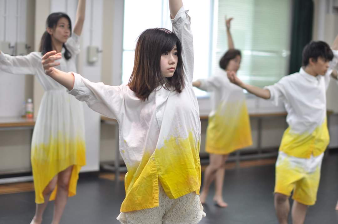中村るみ 定期自己紹介 中村るみ です 俳優です 神戸大学では 舞踊ゼミに所属 コンテンポラリーダンスと演劇に明け暮れていました 中村るみ 定期自己紹介 中村るみ です 俳優です 神戸大学では 舞踊ゼミに所属 コンテンポラリーダンスと演劇に明け暮れていました