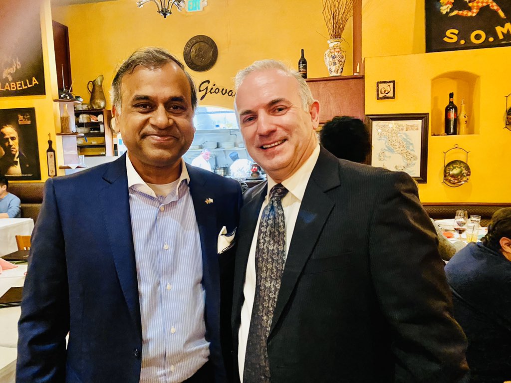 Wonderful to meet @kirkber of the <a href="/CamdenTrust/">The Camden Education Trust</a> 🇮🇪 in Silcon Valley at the #ADIS20 who is doing remarkable work to advance education in Africa. It was a lovely coincidence that we have common friends @FionnualaQuinl2 &amp; <a href="/VincentONIRL/">Vincent O'Neill</a>