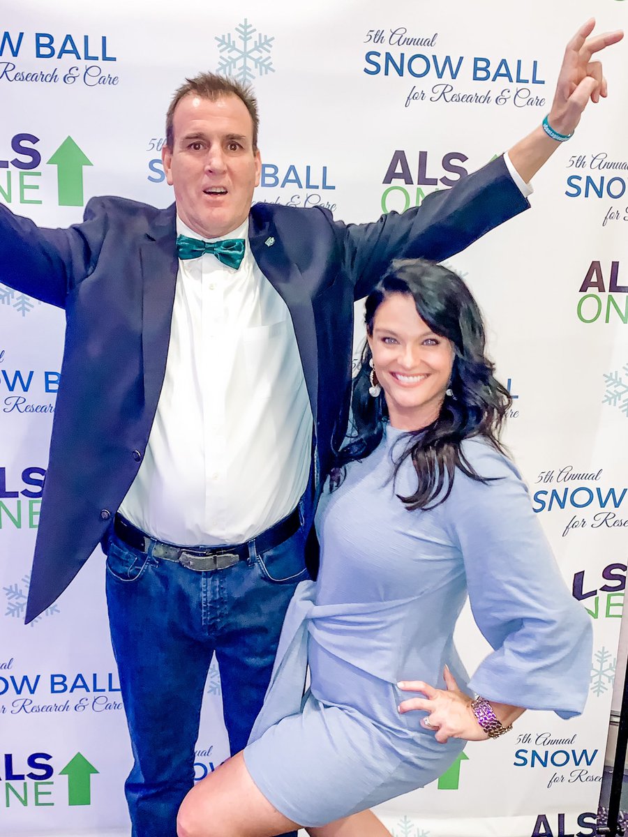 EricaMcD's tweet photo. My Friend , Leo Cooney & Me at The ALS Snow Ball w ALS ONE @ALSKnights xoxo -#FriendsOfLeo xoxo πππΌ https://t.co/G2Pw2OmJES