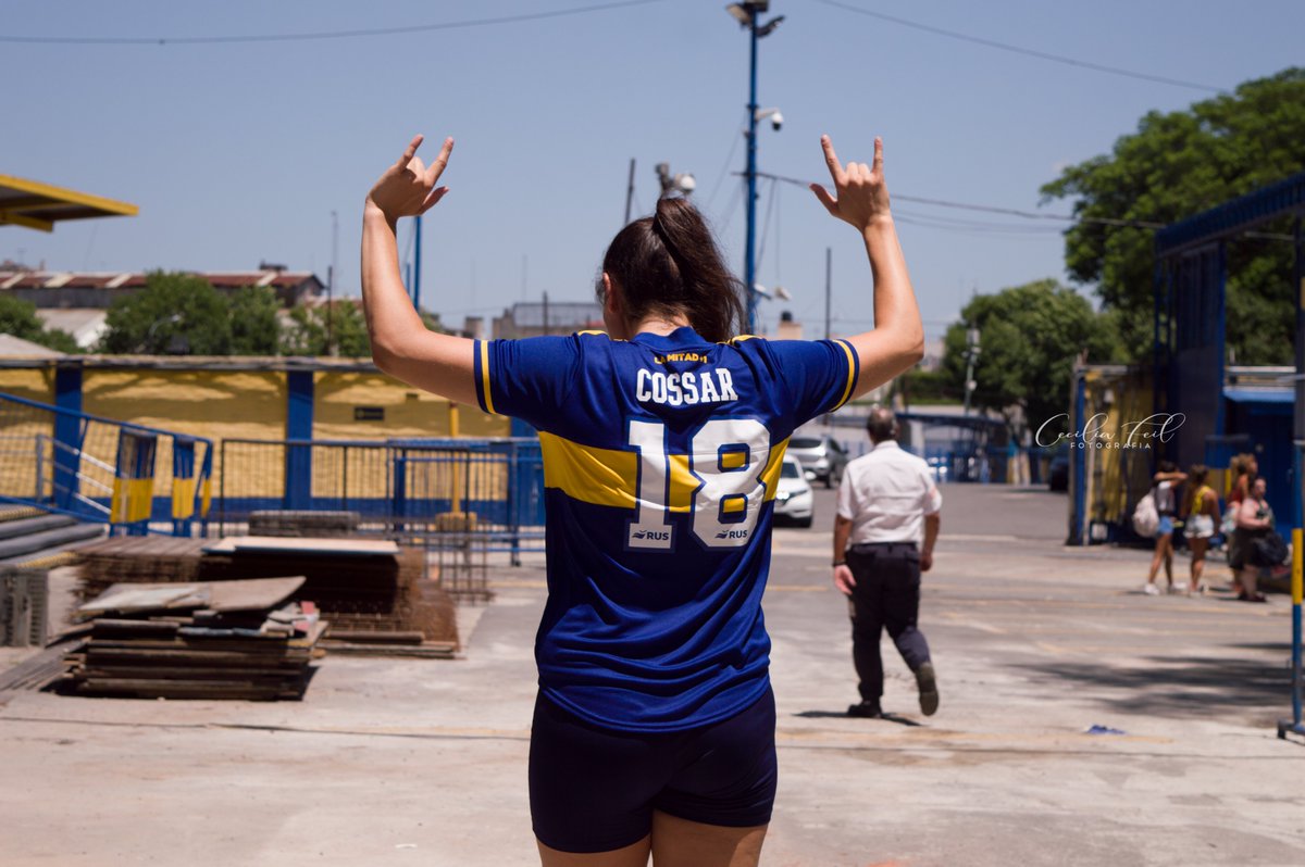 Subí a mi página de facebook todas las fotos del media day 💙💛💙 vayan a darle mucho amor! 

facebook.com/pg/CeciliaFeil…