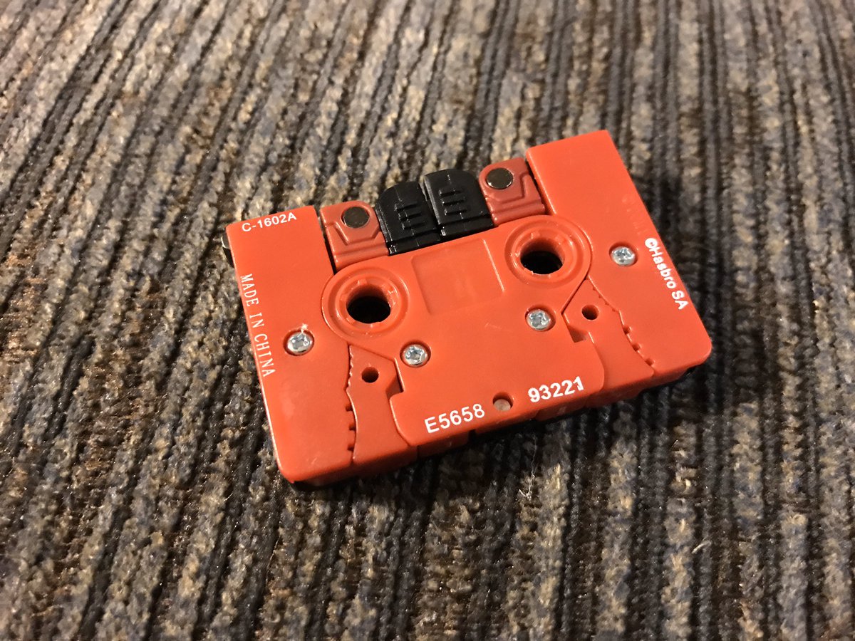 camzilla51's tweet image. And, for good measure, R... 
Fr....

uh

the Red one