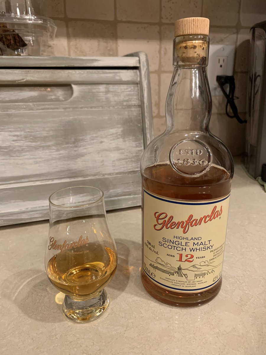 Perfect dram to celebrate Robbie Burns. #robbieburns #Glenfarclas