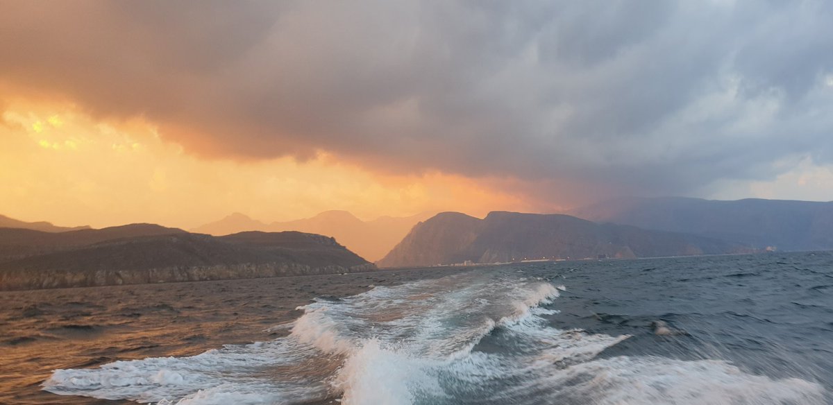 alshahi8's tweet image. موج وغيم ومطر والحمدلله