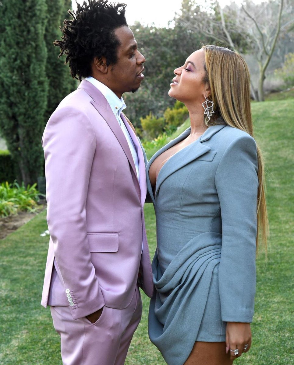 rowdyrebelz's tweet photo. Jay-Z x Beyoncé Vibes #rocnation https://t.co/ytyKRY86th