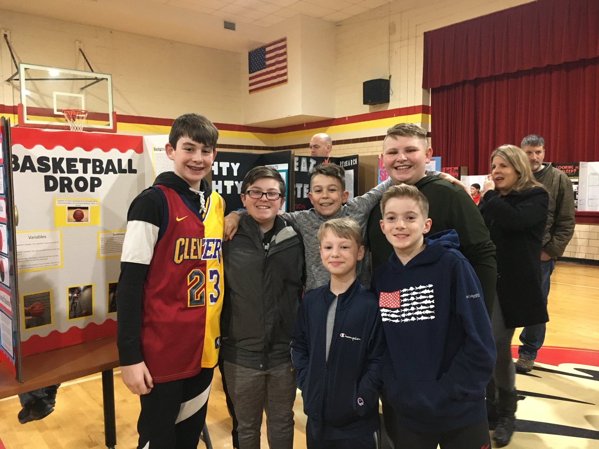 rhoge2013's tweet photo. Another great Science Extravaganza at BWI in the books! Wonderful projects by 5th and 6th graders as well as STEM and STEAM activities for students and their families! #sciencerules #bwisoh #bwls2020’ https://t.co/Eh1VnY9nXo