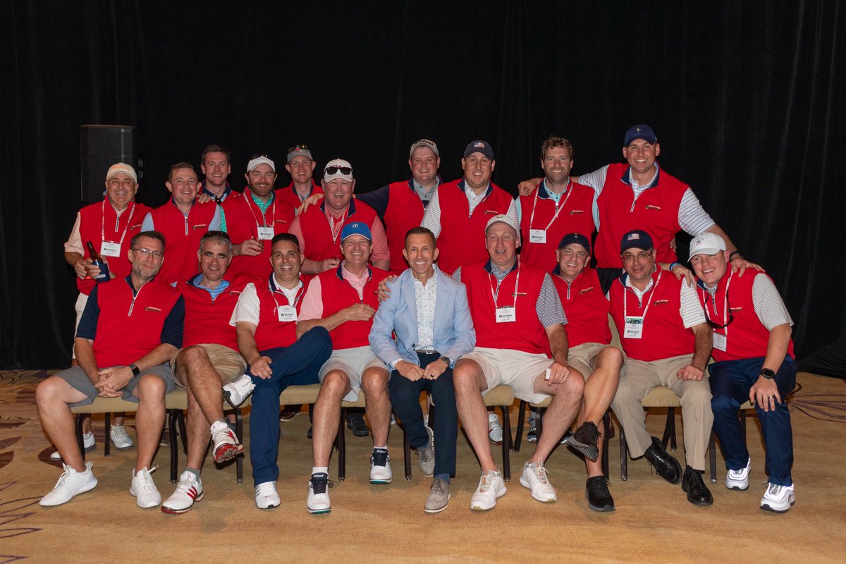 GCSAACEO's tweet photo. Best team spirit here at the @GCSAA Golf Championships, the @MidAtlGCSAA chapter! Such a fun group. Check out these uniforms, as well! Lookin’ good! #GolfIndustryShow https://t.co/n8yByFmfiy
