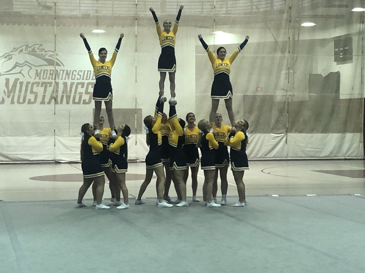 ChrisJKassin's tweet photo. First competition for the Cheer and Dance teams @MMCLancers. Fun watching these student-athletes compete. Great things are ahead for these programs under the direction of @kfreidel!

🔷🔸#MountUp🔸🔷 https://t.co/OgH2lkwVNb