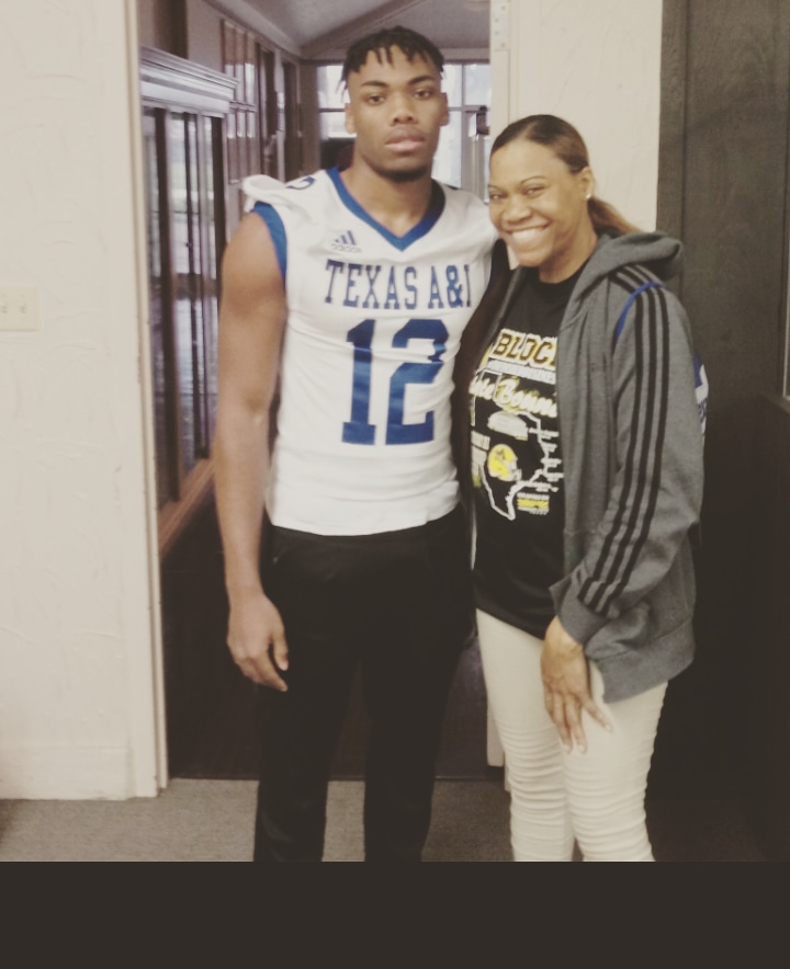 FrankMi09950581's tweet photo. Had an official tour to Texas A&amp;M Kingsville. 01/25/2020 This was the first university my mom ran track for so They gave me a Texas A&amp;I University Jersey to take a picture in. This is my 3rd offer to play college 🏈. Blessed and very thankful. https://t.co/r0XqATXebJ