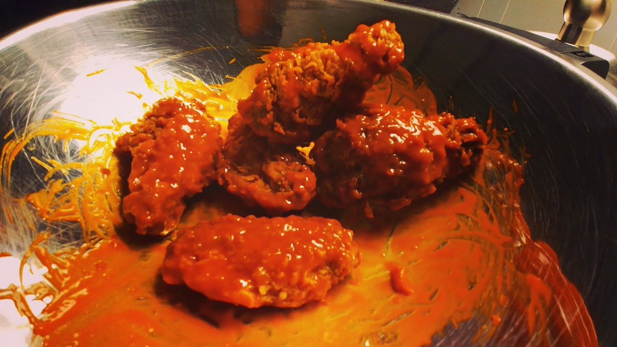 LordoftheWings's tweet photo. I didn't make 'em, but I sauced them.
#lordofthewingsblog #lordofthewings #wings #chickenwings #breadedwings #saucywings https://t.co/DZjkxbjapr