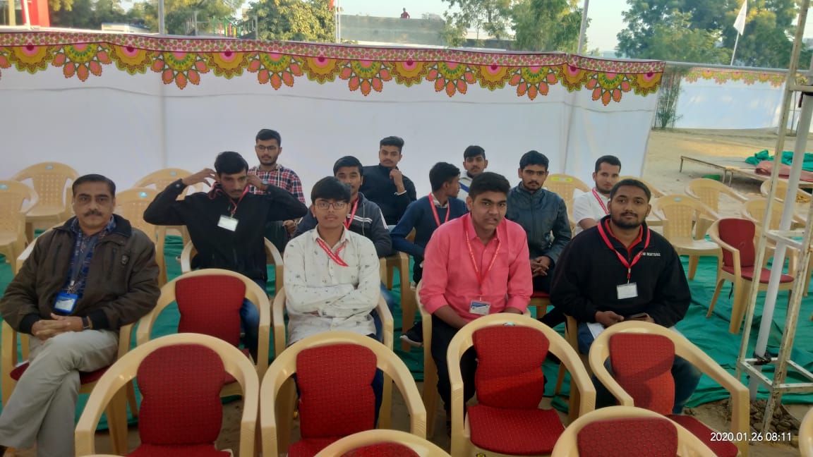 HarshKevin2's tweet photo. @iitegandhinagar 
@harshad5350 
#bapuschoolme https://t.co/44uNN5ZbAf