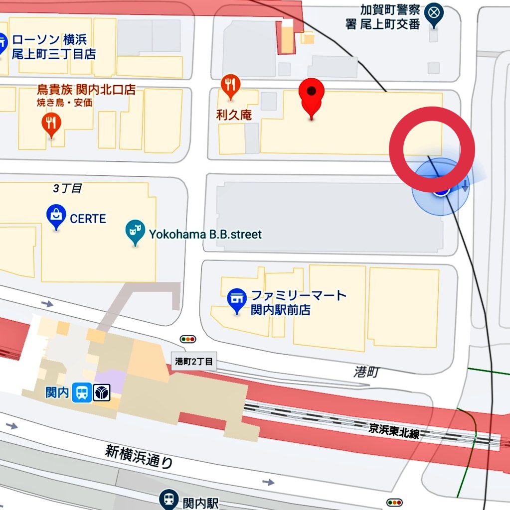 bug_bro's tweet photo. 会場への入り方は、関内駅から出て
【関内駅前第一ビル】に行き
入口(写真1、2枚目)から中に入りエレベーターで地下1階へ!
エレベーターを出て真っ直ぐ進む(写真3枚目)と
左手に少し開けたところが見え
【よりみちベース】(写真4枚目)がございます!
分からなければDMにてご連絡ください! https://t.co/zM2IdnwLaW