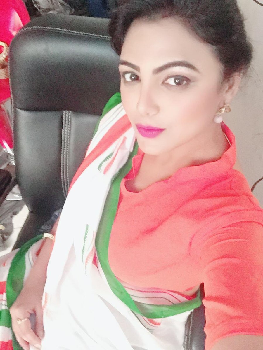 _PriyankaTiwari's tweet photo. #RepublicDay2020 #RepublicDayIndia #RepublicDay #RepublicDayIndia2020 @BookMyPromo #bookmypromo https://t.co/tevKHOwwBm