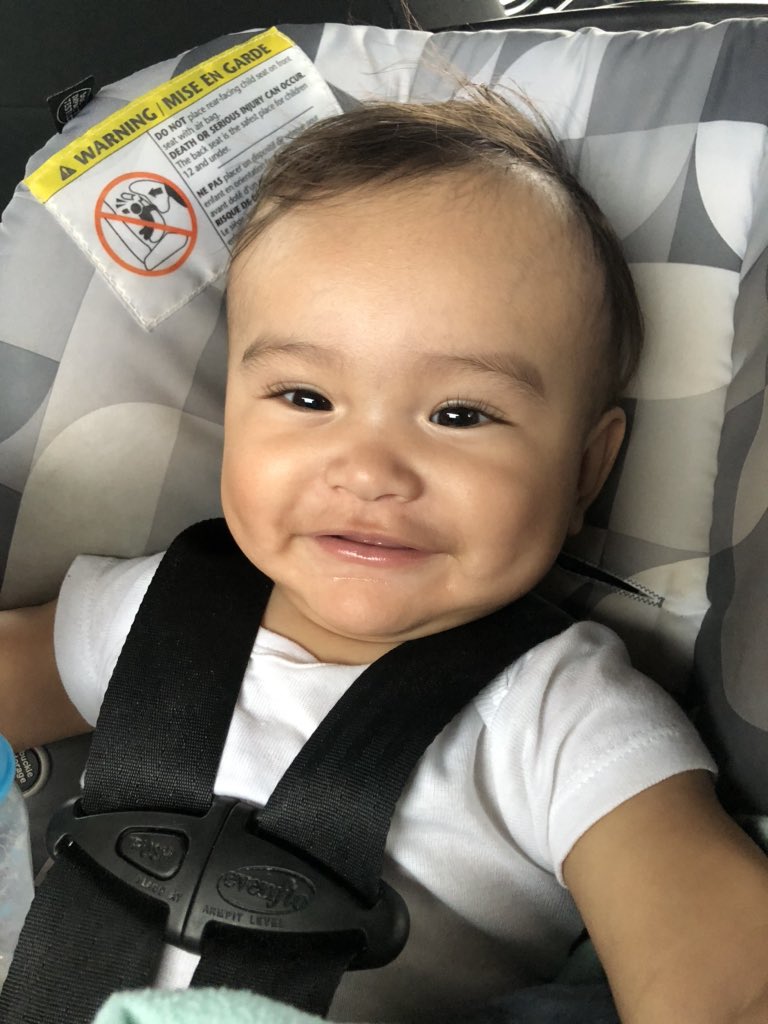 Penaa_xo's tweet photo. That smile, those eyes, and those dimples are everything! 😍 my angel baby ❤️❤️ https://t.co/UhHN14KbNV
