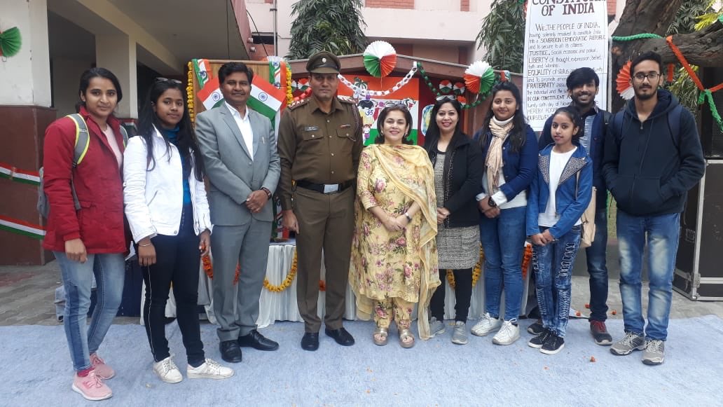 arsdcollegedu's tweet photo. आप सभी को 71वें गणतंत्र दिवस की ढेर सारी शुभकामनाएं। आइए हम सब मिलकर अपने संविधान की भावना का आदर करें व अपने गणतंत्र को और मजबूत बनाए। https://t.co/EiV0ch8KHR