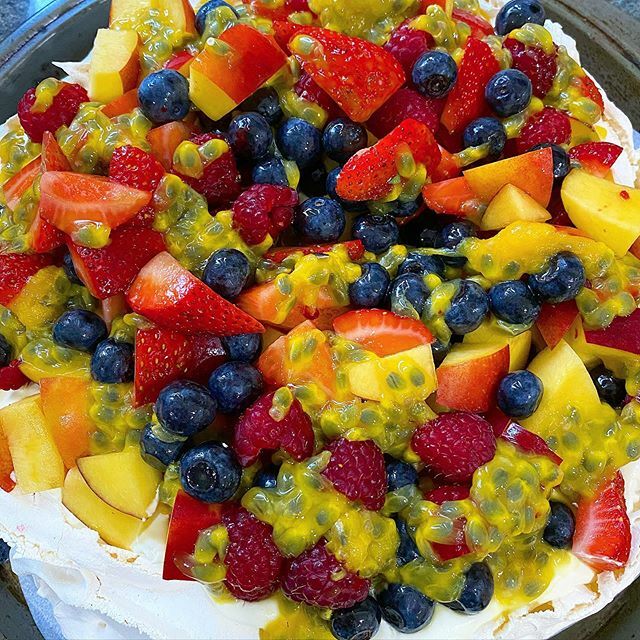 idocupcakes's tweet photo. Nothing better than a pav to finish of a yummy lunch! Happy Australia Day everyone #australiaday #pavlova https://t.co/p7DYhIuot2 https://t.co/j0phr86cN1