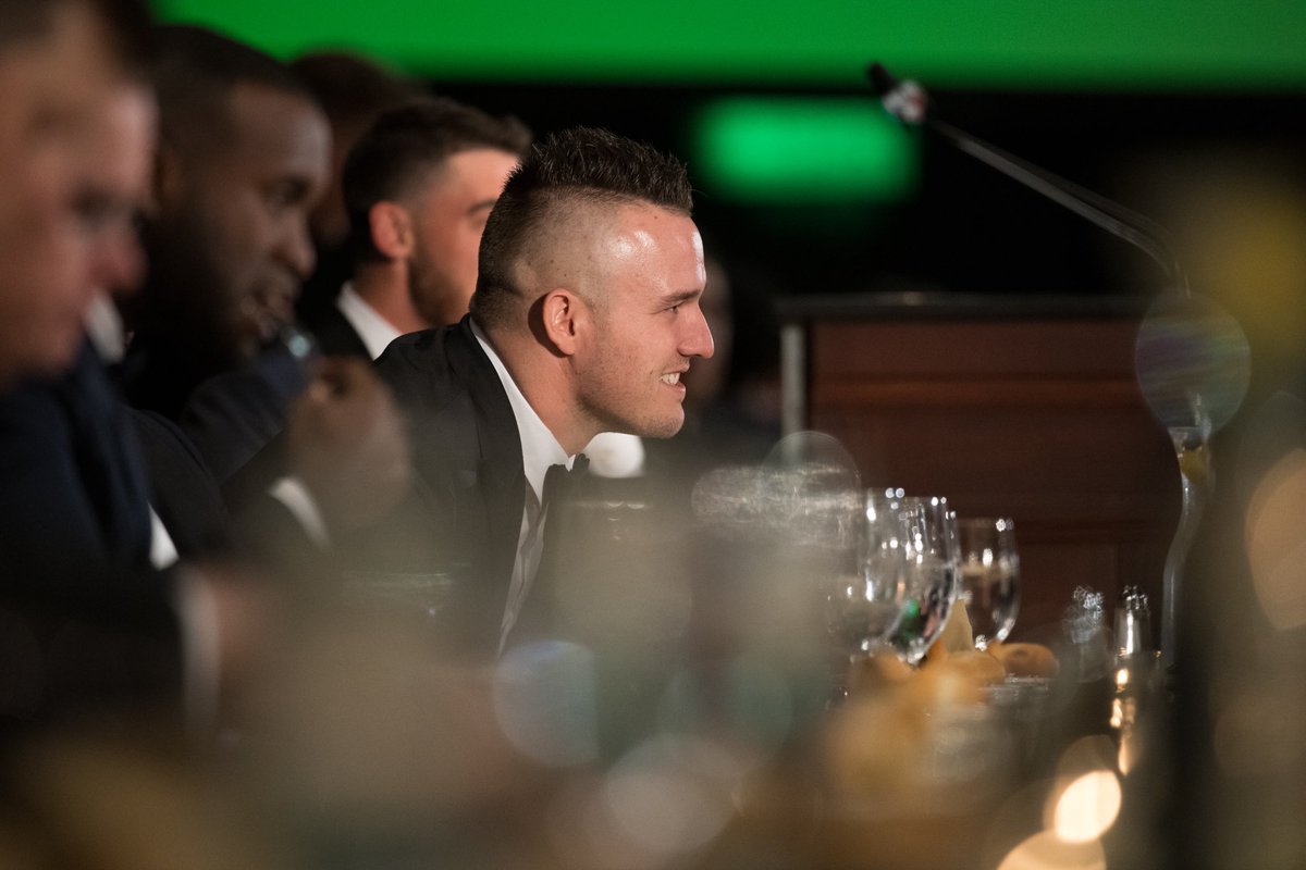 Angels's tweet photo. 👑 

#TroutMVP https://t.co/0NdmFSOcnh