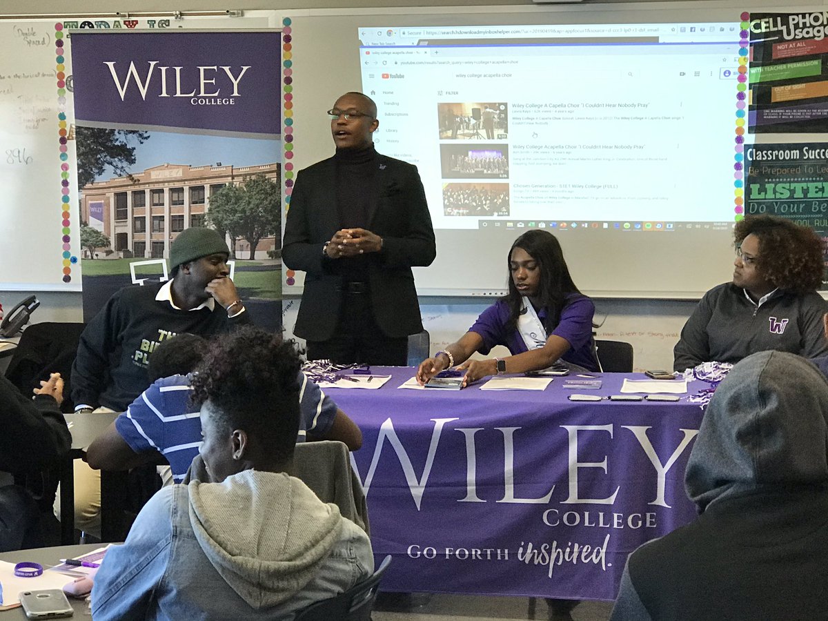 SECHS_Hisd's tweet photo. In a college focused high school you must create a college bound culture. Thanks to @WileyCollege for exposing our scholars to the benefits of a Wiley education. #TheGreatDebaters #LeadLearnLevelUp #CollegeReadiness https://t.co/bseearEFp7
