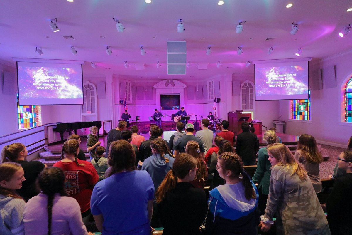 UnionHouseBand's tweet photo. Huge thanks to FBC Monahans for inviting us to worship with y’all!! 🔥🔥
This past weekend was a blessing, shoutout to @tinydominguez for the awesome word... to see the hearts that were touched by the love of God will always be a reason to praise our God! 
#UH #UnionHouse https://t.co/Bd138fG3Dq