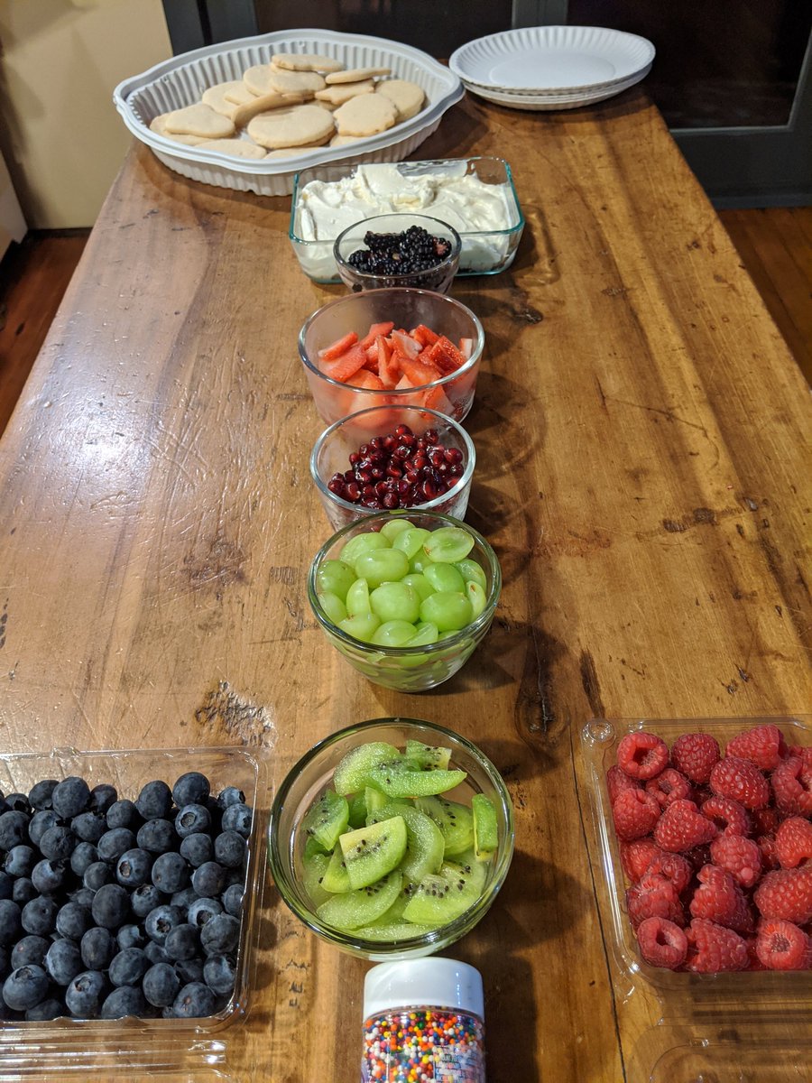 HuntressRed's tweet photo. My rendition of cookie decorating was a hit! I present to you make your own fruit pizza night. #healthyandsweet #DIY #fruitbar https://t.co/6eKBUU62p9