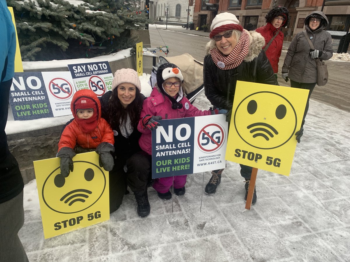 AndyBrookeLmstn's tweet photo. Kingstonians are asking legitimate questions & raising valid concerns. We cannot afford to have community dialogue absent. To proceed blindly (or worse, with wilful ignorance) can't be allowed to take place. @Kingston4ST @Stop5G #5GGlobalProtest #5G
@peoplespca #PPC #ygk https://t.co/fb5uxd3mWG
