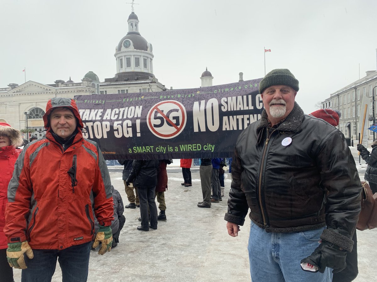 AndyBrookeLmstn's tweet photo. Kingstonians are asking legitimate questions & raising valid concerns. We cannot afford to have community dialogue absent. To proceed blindly (or worse, with wilful ignorance) can't be allowed to take place. @Kingston4ST @Stop5G #5GGlobalProtest #5G
@peoplespca #PPC #ygk https://t.co/fb5uxd3mWG
