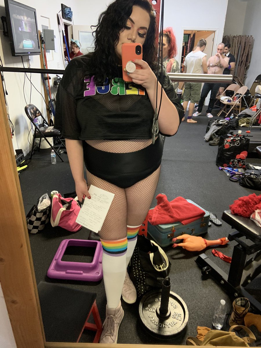 _queerauntie's tweet photo. It’s time for @JelloEvolved pls. https://t.co/CojxFa3bGQ
