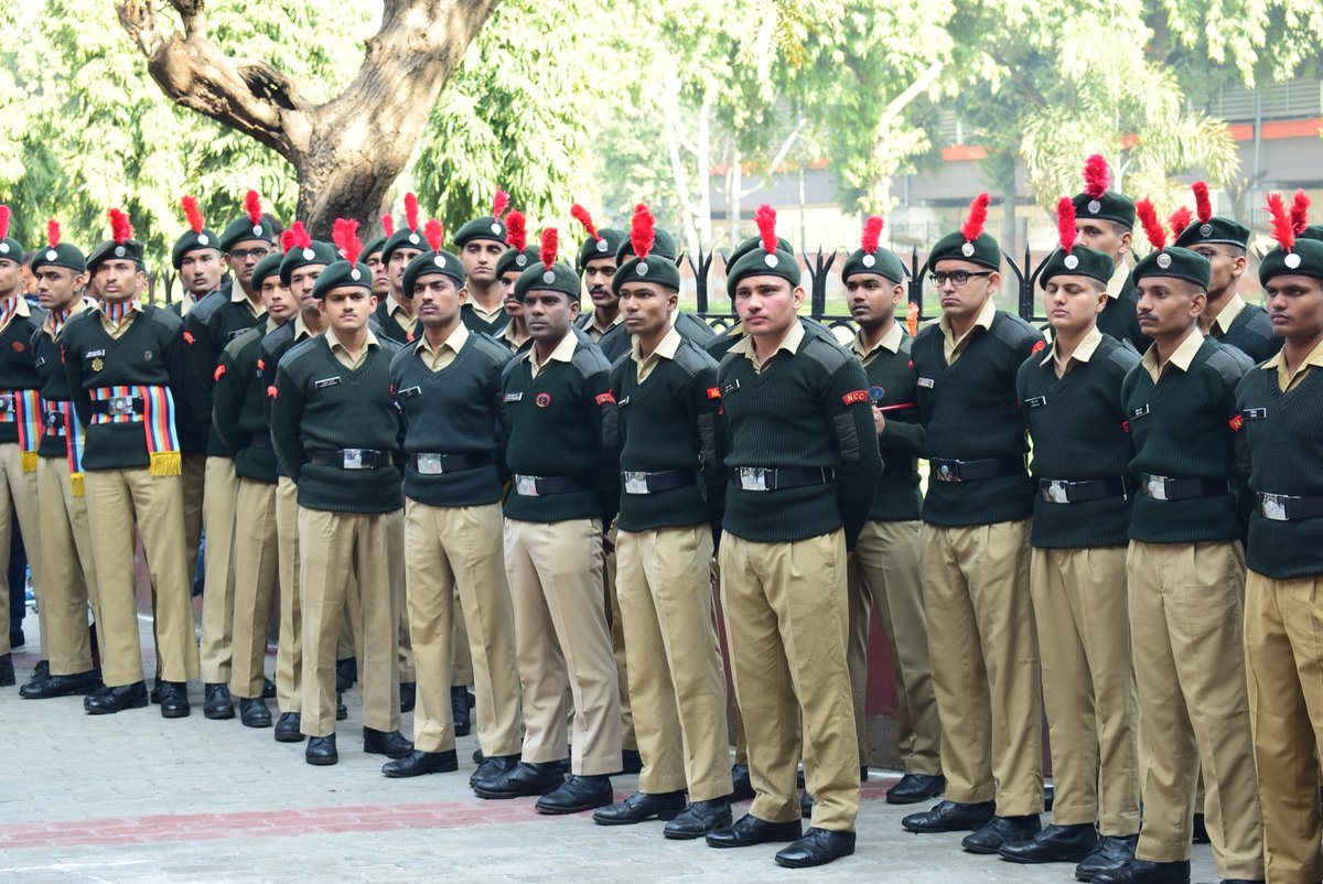arsdncc7dbn's tweet photo. ARSD #NCC CRLEBRATES
#RepublicDay ( 26 JAN 2020 ) 
MISSION INDRA DHANUSH THEME
Mode of conduct :- Celebration / Event / Culture.
No. of cadets :- 40(FORTY)
College :- ARSD COLLEGE
A.N.O. :- Lt. (Dr.) SANDEEP
Location:- ARSD COLLEGE
~ JUO @BijanderDKK
@arsdcollegedu #गणतंत्रदिवस https://t.co/HDaDxs9pdF