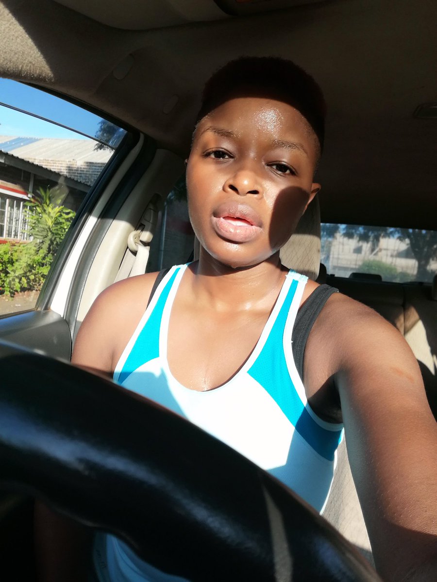 LadyCleo88's tweet photo. Drinking was a bad idea last night 🤦🏽♀️ Buuuuuut still showed up for aerobics #SweatIsGood #JourneyTo55Kgs https://t.co/N3UMgObQpb