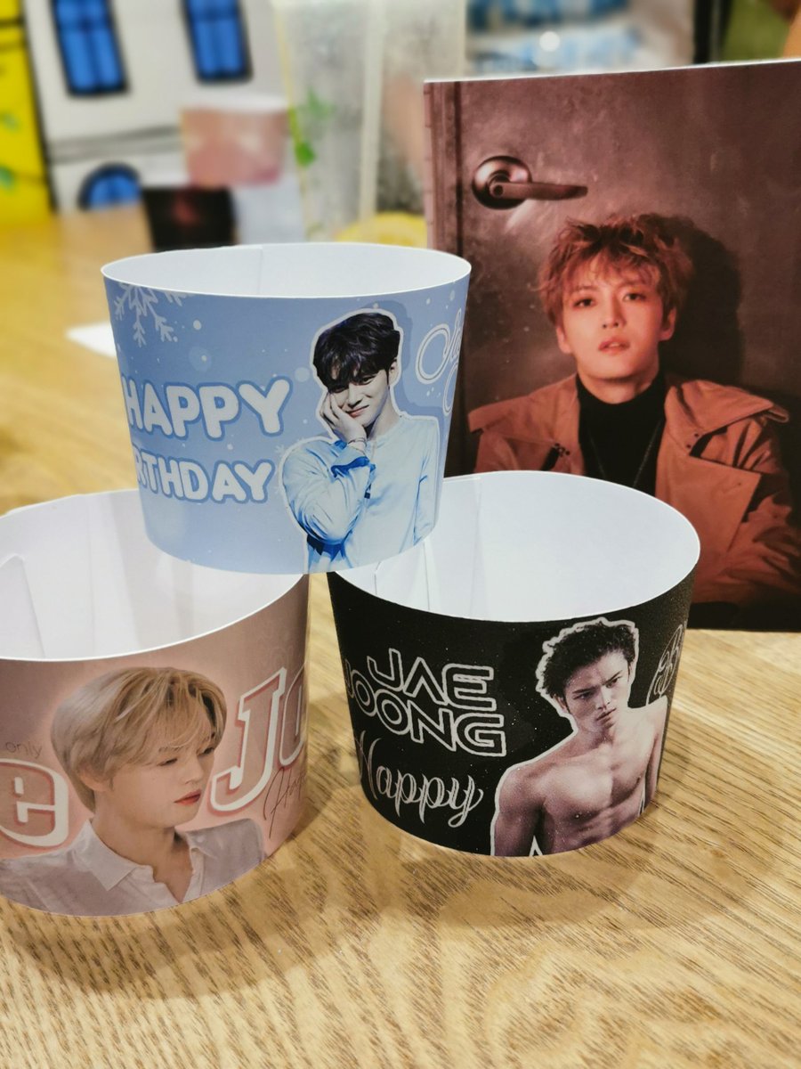 ifoundparis's tweet image. Thank you for this simple yet fun filled celebration of @bornfreeonekiss birthday! This tita fangirl's first cup sleeve event is a memorable one! @KJJinManila

#김재중_생일축하한다_애요 #HAPPY_JAEJOONG_DAY #SummerInWinter