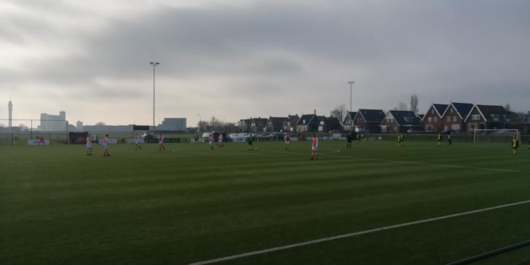 Knollendam 4 tegen <a href="/vvlimmen/">VV Limmen</a> 6 is begonnen het is na 2 minuten 0-1.