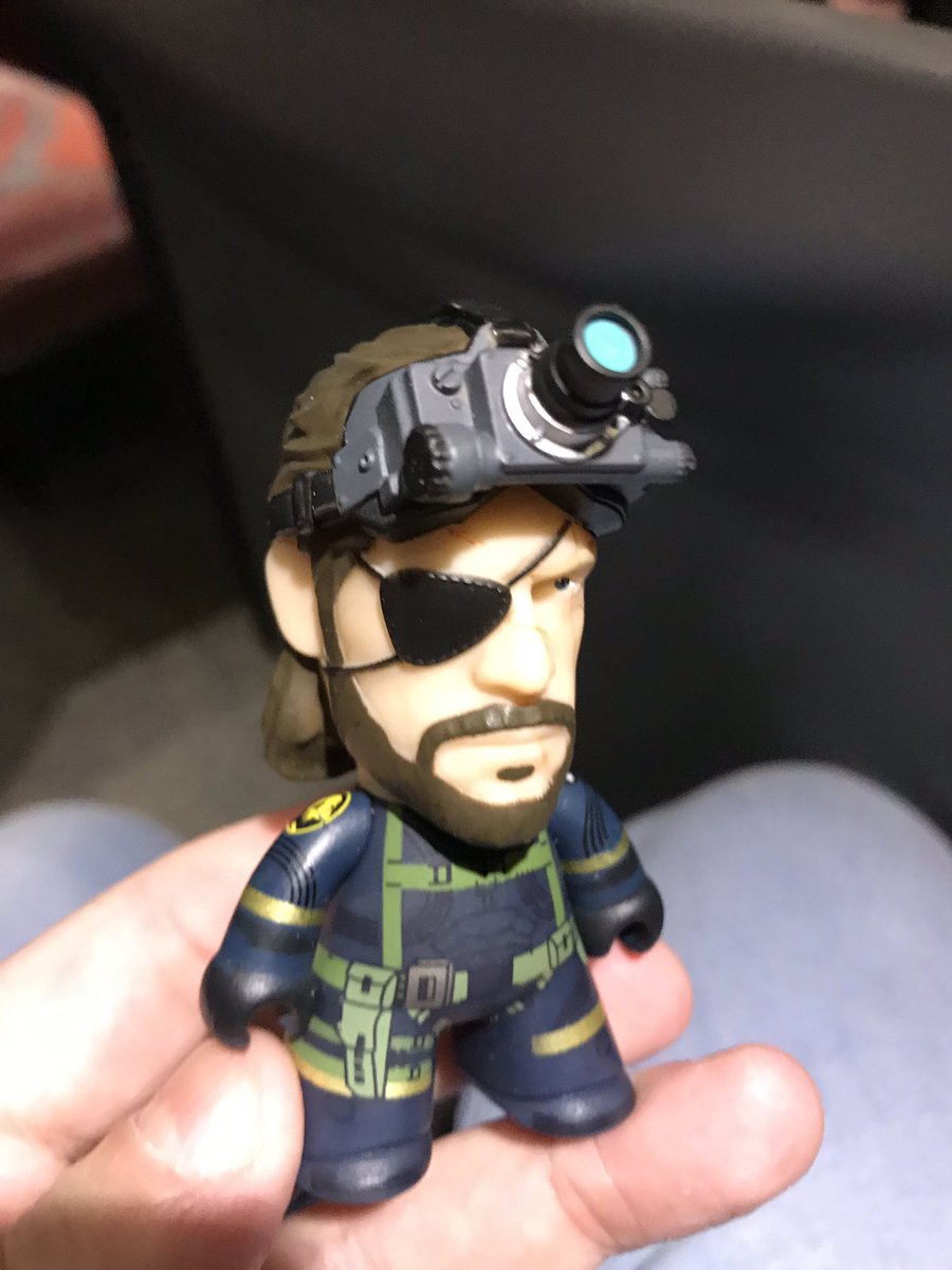 Petchymon's tweet photo. Trust me to buy the #MGSVTTP @TitanMerch blind boxes attempting to pull 1 of the 3 secret rare figurines I need only to pull the secret rare I already got. https://t.co/8nXdvPSywo