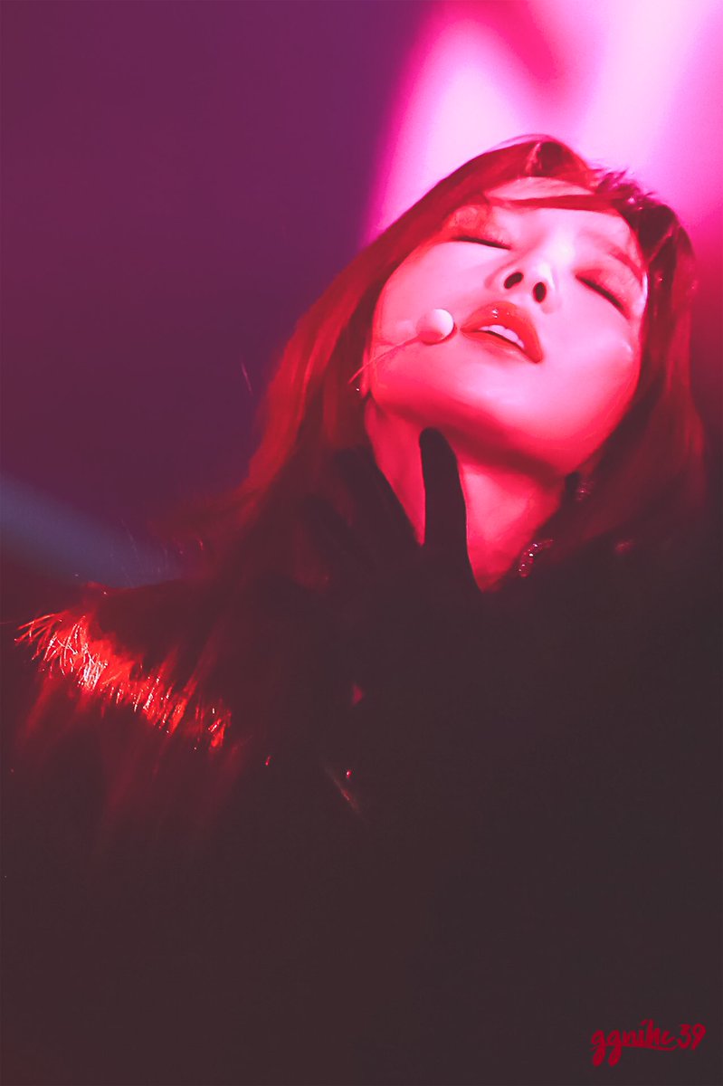 GGNIHC_39's tweet photo. 200117 THE UNSEEN #태연 #TAEYEON
난 평생 김탱 덕질 할게 ㅜㅜ❤️❤️❤️❤️❤️❤️❤️❤️ https://t.co/LqR2NU84gJ