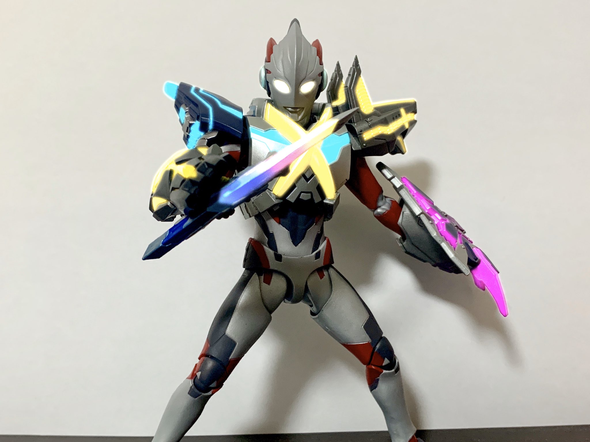 ウルトラマン ハイブリッドアーマー S.H.Figuarts ベータ