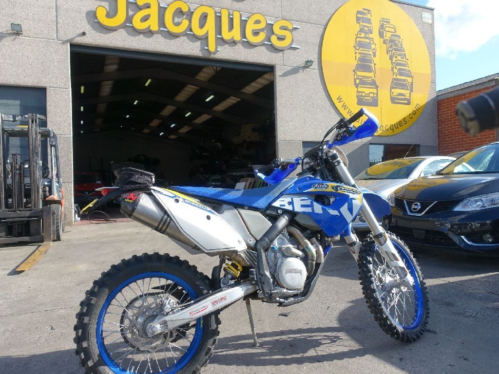 autosmotosnet's tweet image. #HUSABERG FE 450 CROSS - 2014 - 5000 km. for more information visit autos-motos.net/15713171581079…