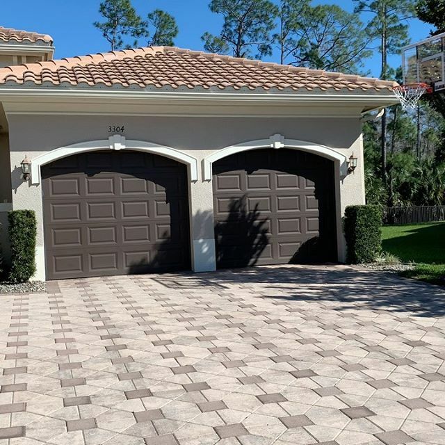 JamesDSealey's tweet photo. Love this community! Riverstone and the amazing Carlyle model home.
3BR+Den 3.5 BA. 3K sqft under air. 
Large 3 car garage. $799K

#jamessealey#ilovenaplesFLA
 # thepatrickdearbornteam
#jamessealeyrealestate 
#johnrwoodproperties
#YRUNotHere?! #SoWeFloLi… https://t.co/EDQKZYP8NO https://t.co/CEMA6g59bD