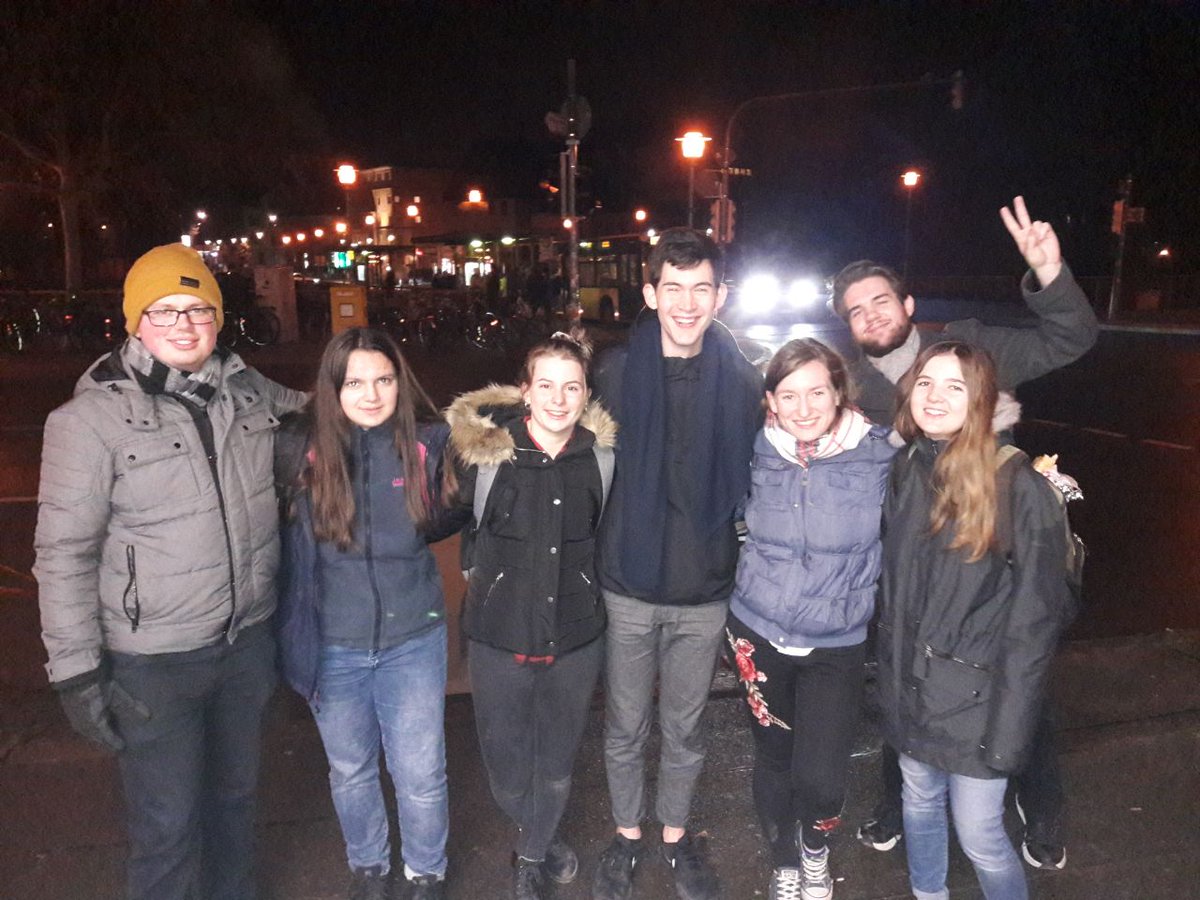 Nachdem wir das Schülerinnenteam(!) ins Bett gebracht hatten, war Mainz Anton #LastTeamStanding (um 2 Uhr). #waswerfendieunsauchsofrühraus #skcup20