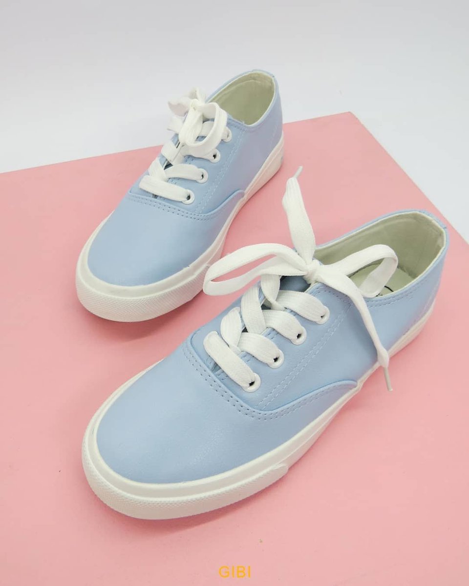 gibishoes's tweet photo. Who can't say no to these cuties?! 😉😛 Get these limited release sneakers at selected dept store branches &amp; Gibi shops nationwide #GibiShoes https://t.co/7SmAAaY6fV