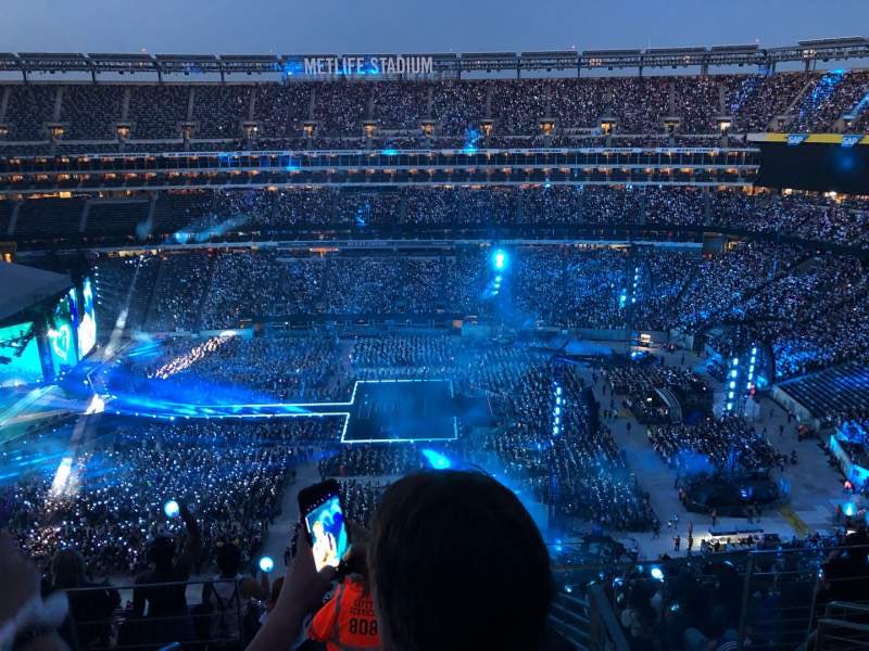 metlife stadium new jersey bts