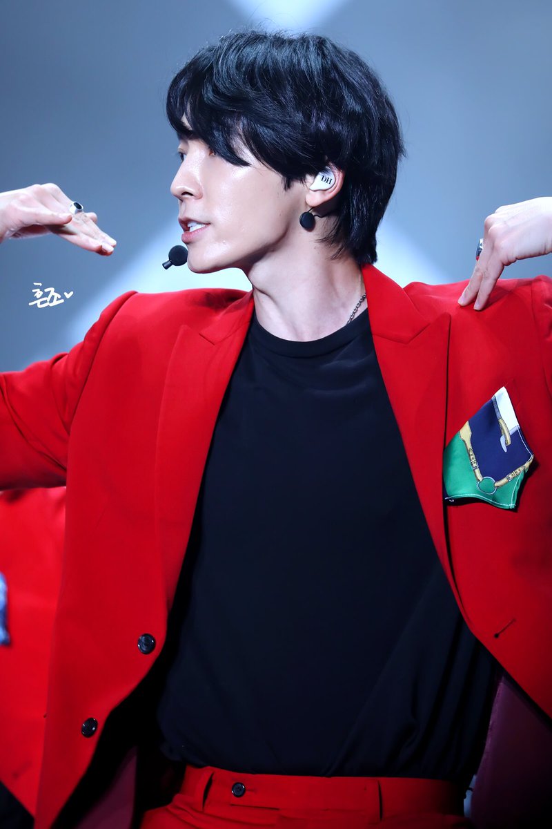 200118 | SUPER SHOW 8 
                                                                                             
#슈퍼주니어 #SUPERJUNIOR #동해 #이동해 #leedonghae