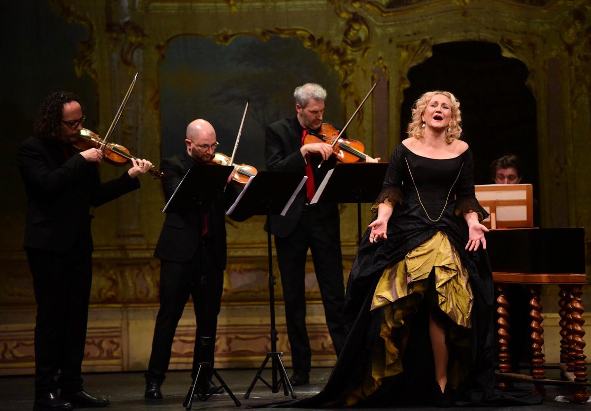 BaroqueFestival's tweet photo. Simone Kermes & Amici Veneziani closed the 8th edition of the Valletta Baroque Festival in style with a musical fireworks display! #vbf20 @skermes1 https://t.co/SkJgCUfQCc
