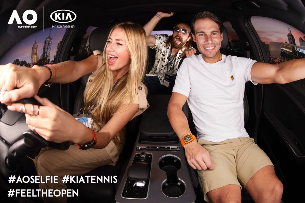 daniclos's tweet photo. No se como @RafaelNadal se ha dejado!! Que rápida @Dittamoon al volante!! 😜
#feeltheopen #KiaTennis https://t.co/G9zJBJiA2I