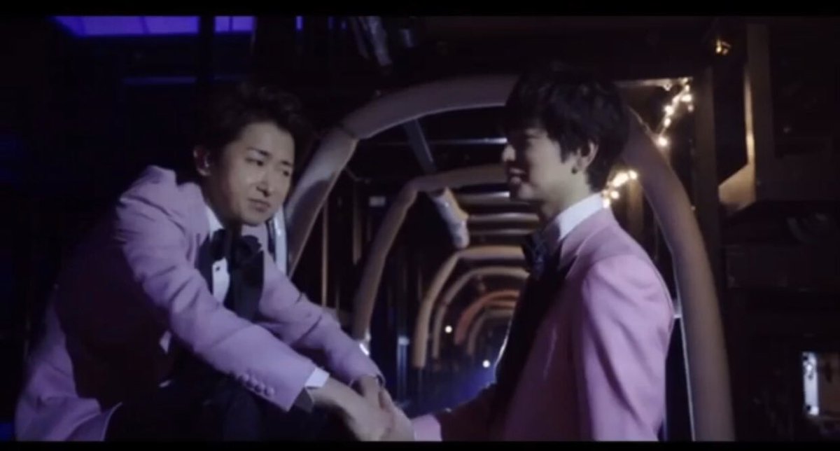 ちぷ 潤くんがさとしの手を持ってた 潤智 T Co Cy0ax8rnts Twitter