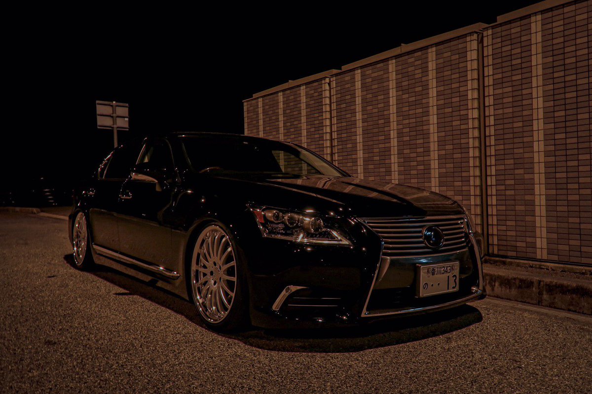 sanshukai_1's tweet photo. #LEXUS
#LS460L
#ExecutivePackage
#Carlsson https://t.co/HZo0BIjIXZ