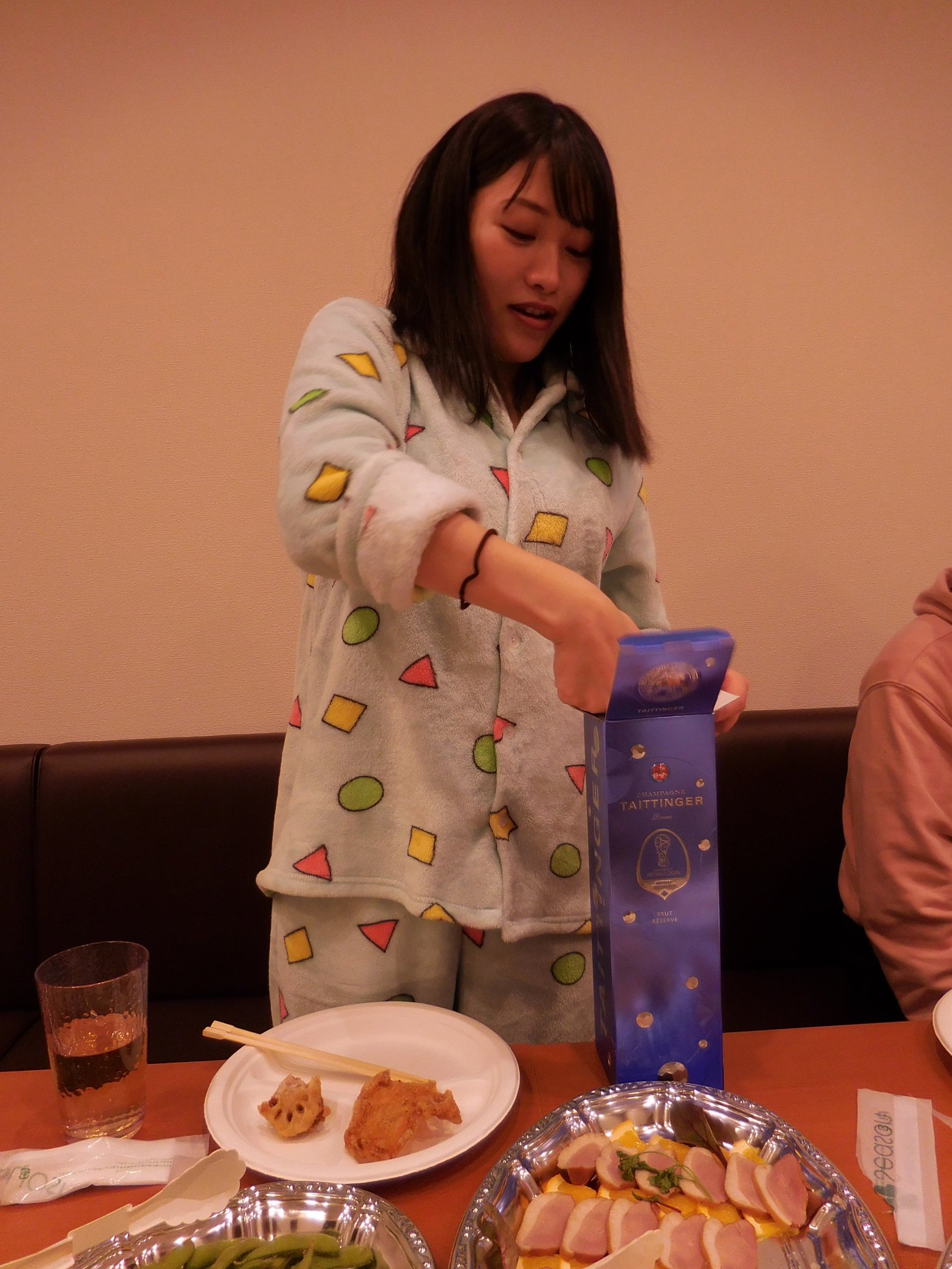 にしむー 土井ちゃん推し歴15年 01 25 春原未来デビュー08周年記念オフ会 第01部ランチ ラフな感じで宅飲みな雰囲気で 記念日だけど同棲彼女とゆったり過ごす日常 って表現すれば分かりやすいかな 笑 春原未来 にしむー 土井ちゃん推し歴15年 01 25 春原未来デビュー08周年記念オフ会 第01部ランチ ラフな感じで宅飲みな雰囲気で 記念日だけど同棲彼女とゆったり過ごす日常 って表現すれば分かりやすいかな 笑 春原未来