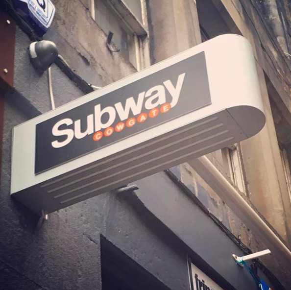EvolveGroup4's tweet photo. Bespoke signage made and installed for Subway in Edinburgh #signage #lightbox #edinburgh #newyorksubway #cowgate #nightclub #print #evolveprint #evolvesigns #evolveeveryday https://t.co/6ivTKzpFfU