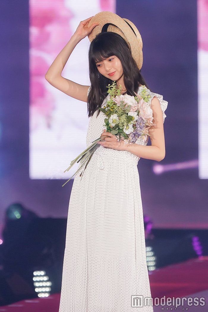 とりあえずモチベ。やっぱり全身で見ると齋藤飛鳥様はスタイル良い儚い