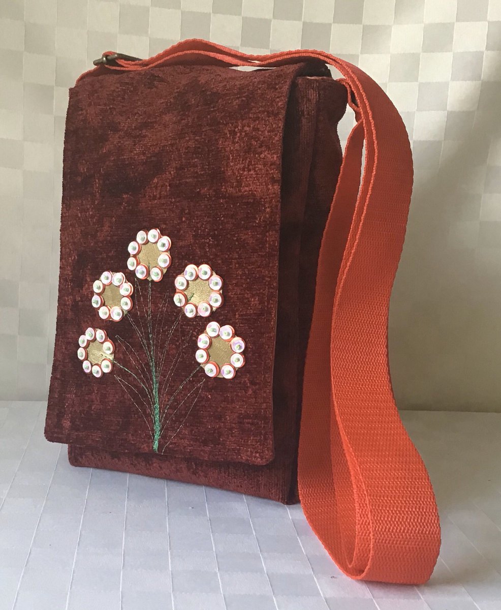 Messenger bag with embroidered flowers. Available to order  via pm or in West Cork Crafts shop in Skibbereen #mrsmon #westcorkcrafts #skibbereen #WestCork #handmade #madeinireland #irishdesign